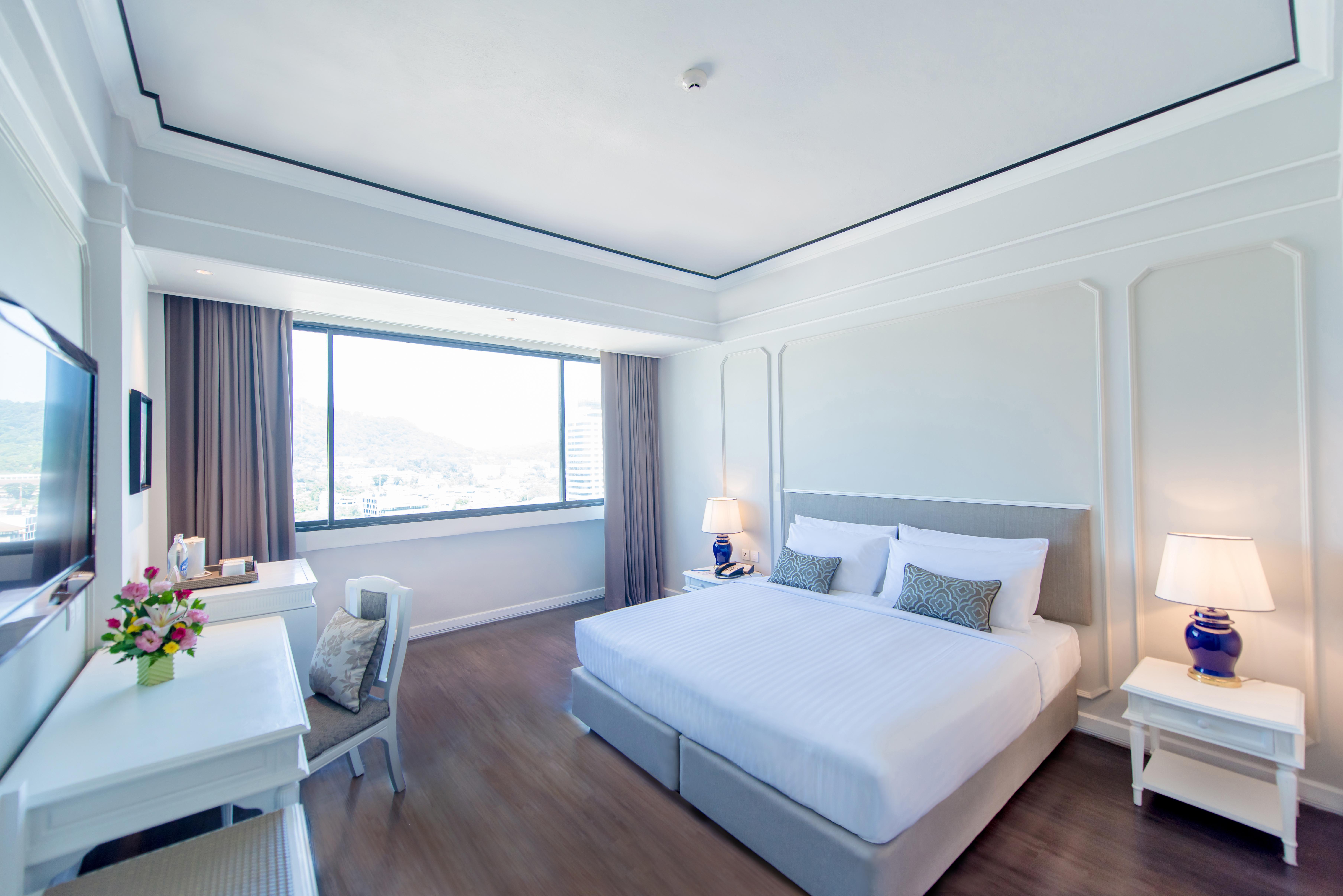 Courtyard By Marriott Phuket Town Hotel Exterior photo