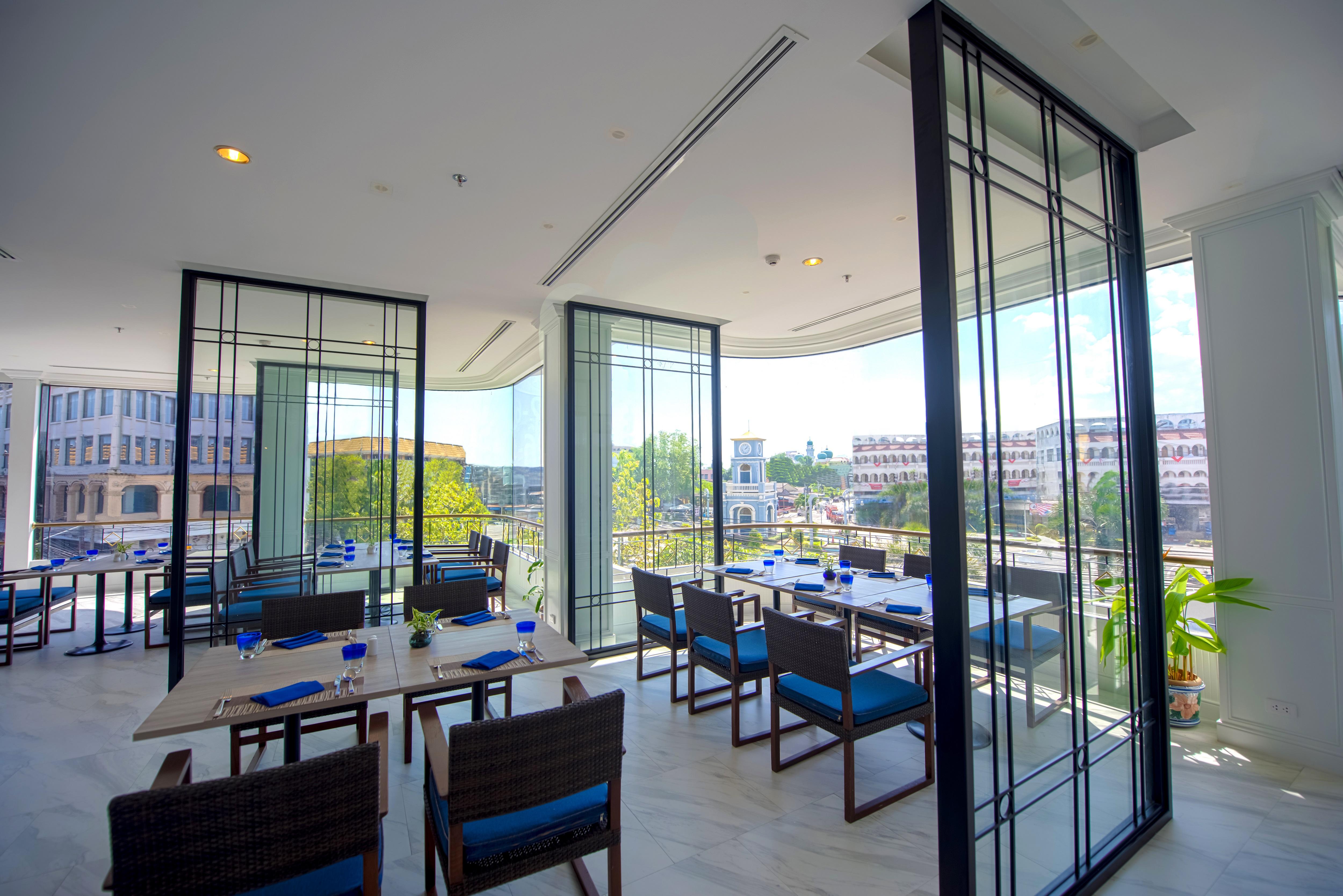 Courtyard By Marriott Phuket Town Hotel Exterior photo