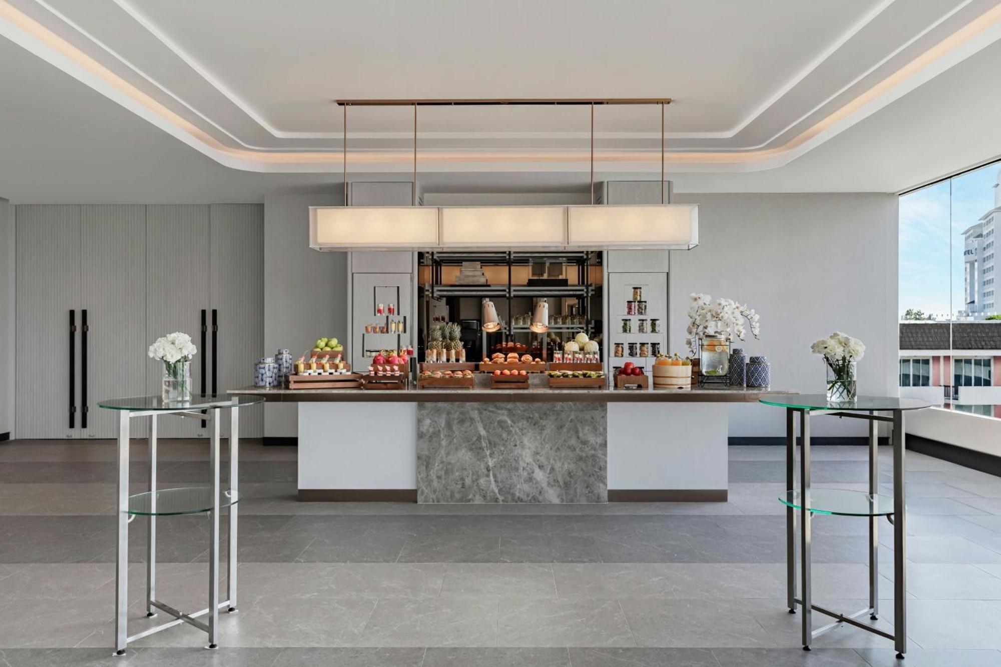 Courtyard By Marriott Phuket Town Hotel Exterior photo