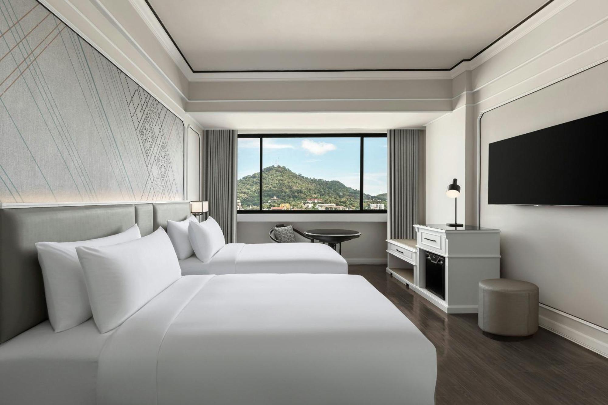 Courtyard By Marriott Phuket Town Hotel Exterior photo
