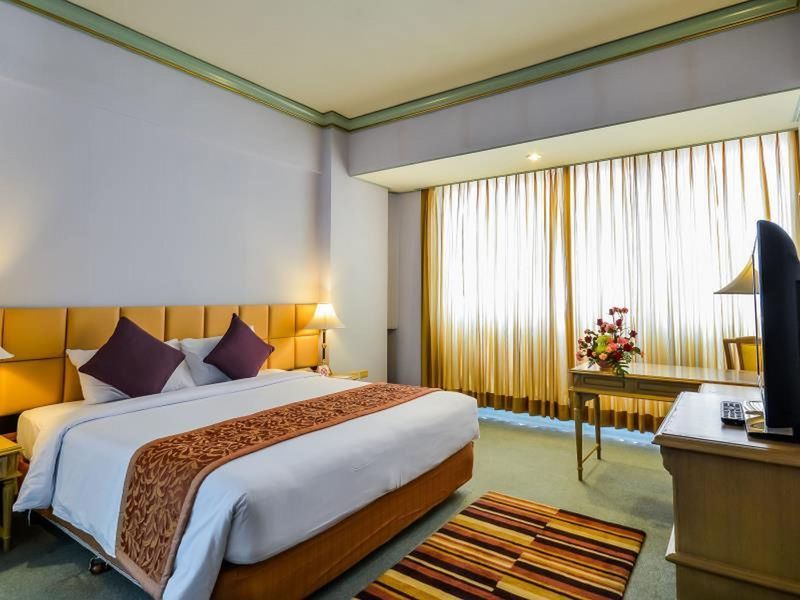 Courtyard By Marriott Phuket Town Hotel Exterior photo