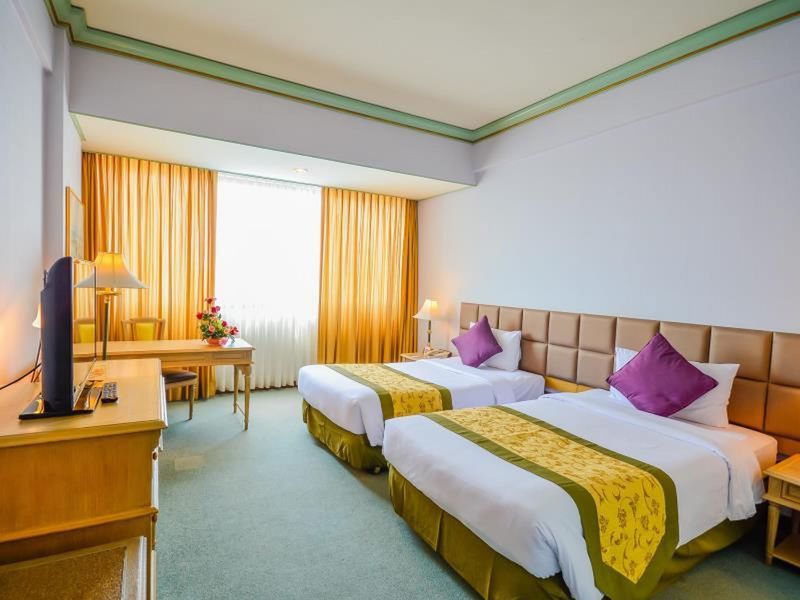 Courtyard By Marriott Phuket Town Hotel Exterior photo